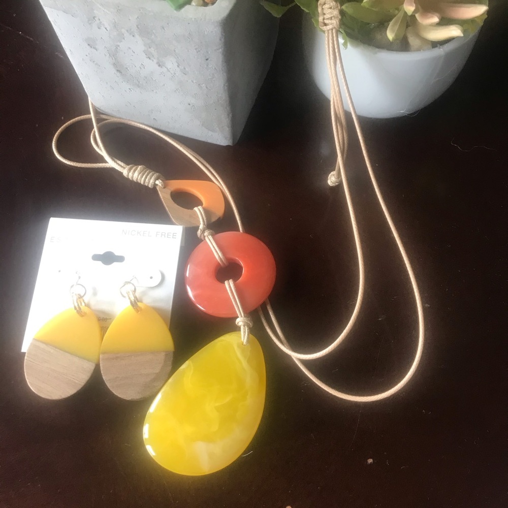 Necklace set